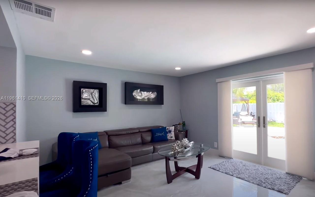 RAMBLEWOOD SOUTH - Residential