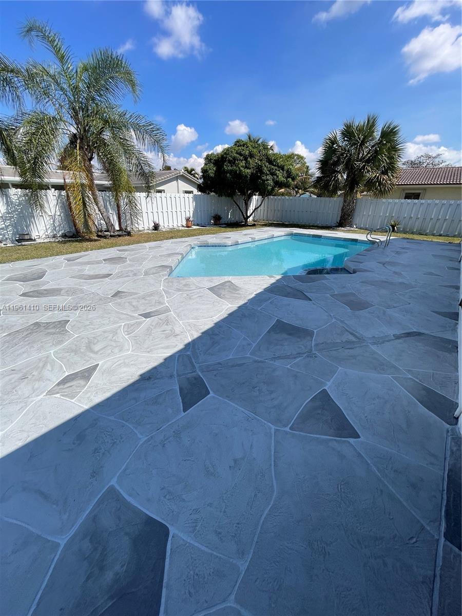 RAMBLEWOOD SOUTH - Residential