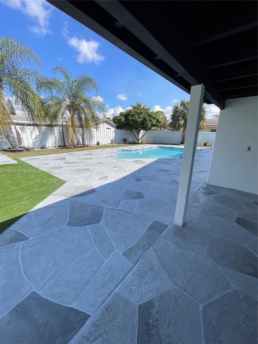 RAMBLEWOOD SOUTH - Residential