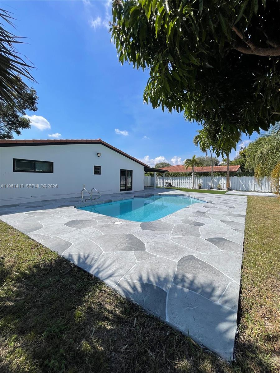 RAMBLEWOOD SOUTH - Residential