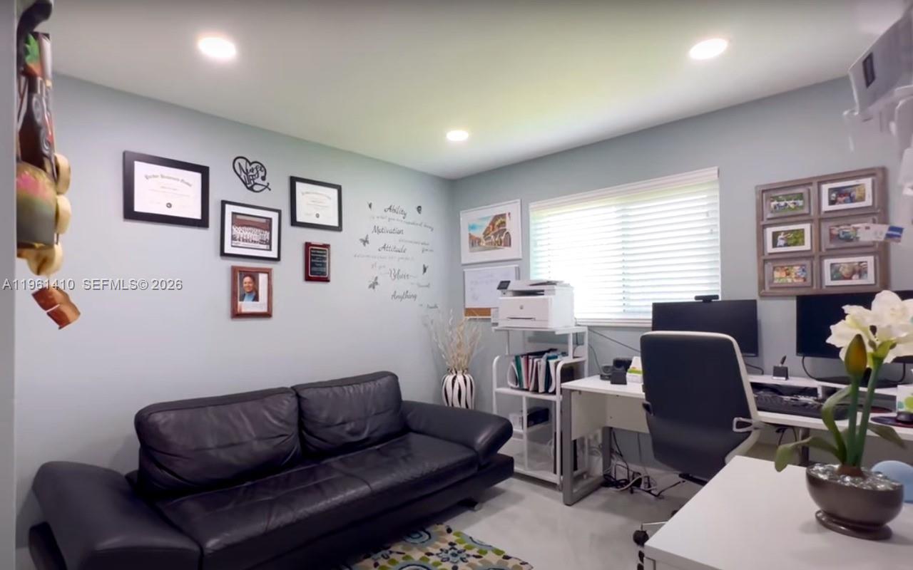 RAMBLEWOOD SOUTH - Residential