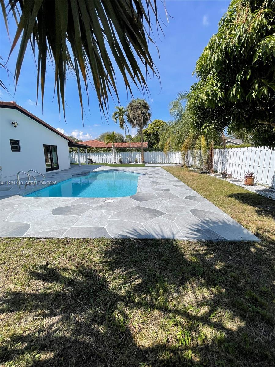 RAMBLEWOOD SOUTH - Residential