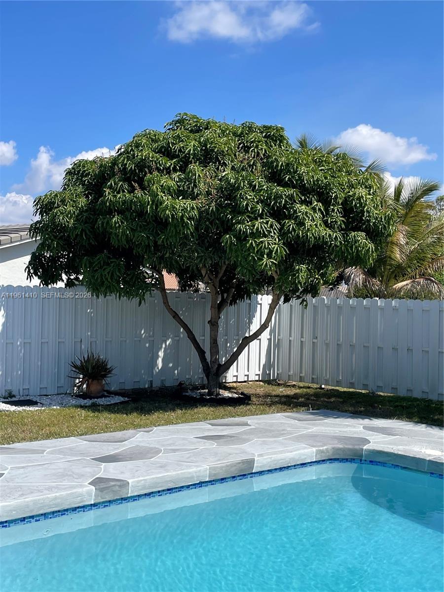 RAMBLEWOOD SOUTH - Residential