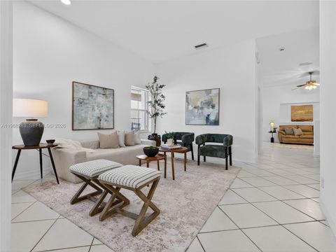 4317 SE Willow Ridge Dr Weston FL 33331