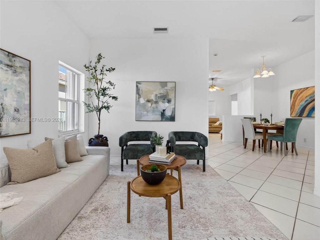 Photo of 4317 SE Willow Ridge Dr, Weston, FL 33331 (MLS # A11988283)