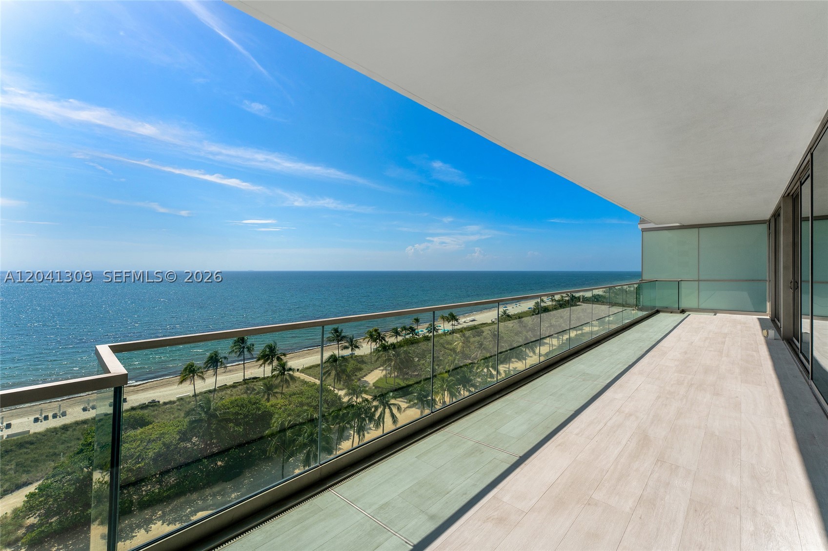 10201 Collins Ave 906