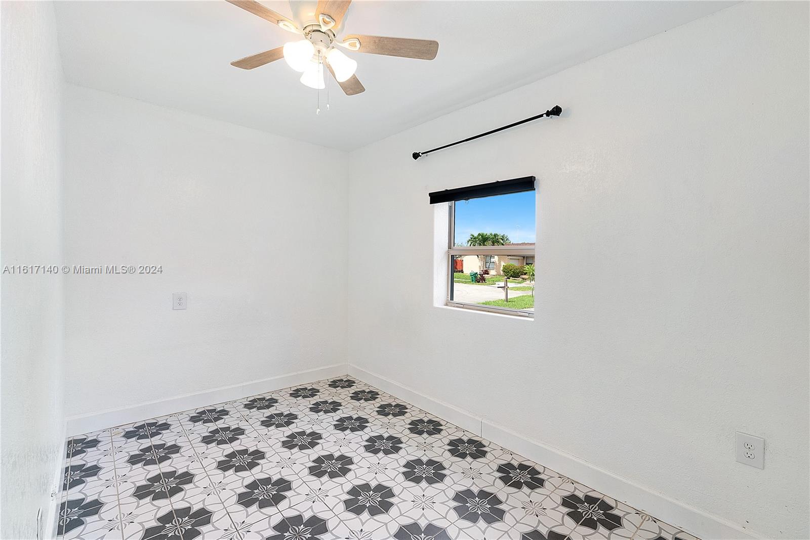 CORAL WOODS - Residential Lease