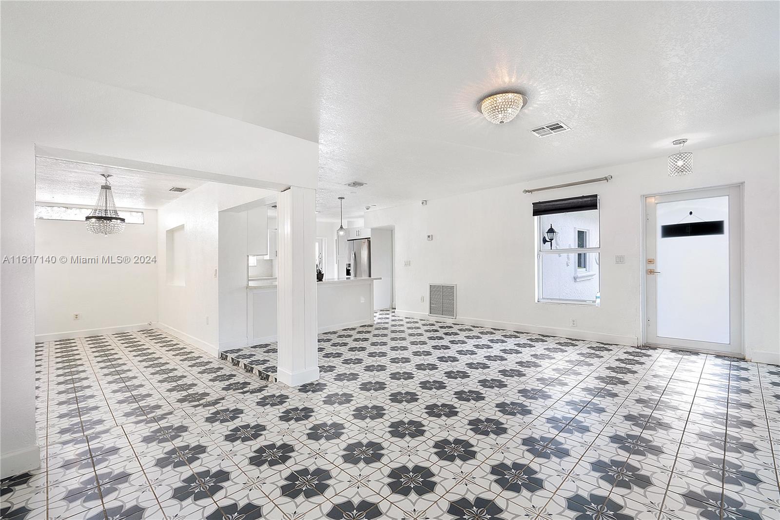 CORAL WOODS - Residential Lease