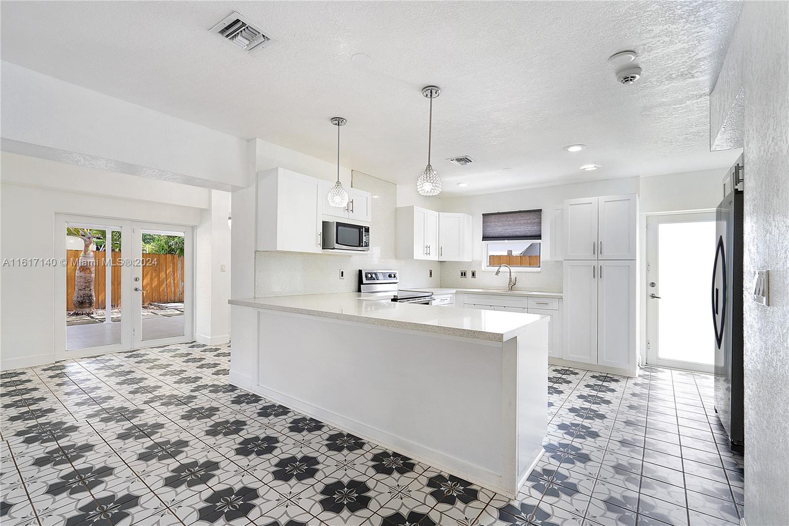 CORAL WOODS - Residential Lease