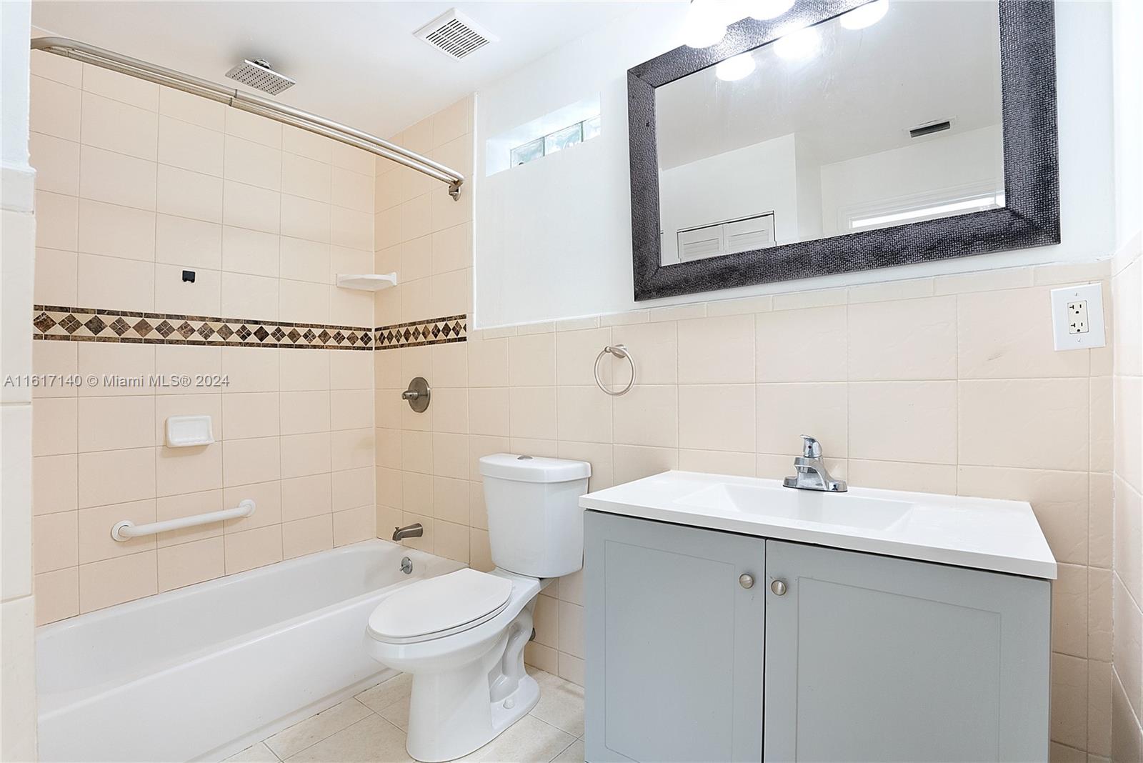 CORAL WOODS - Residential Lease