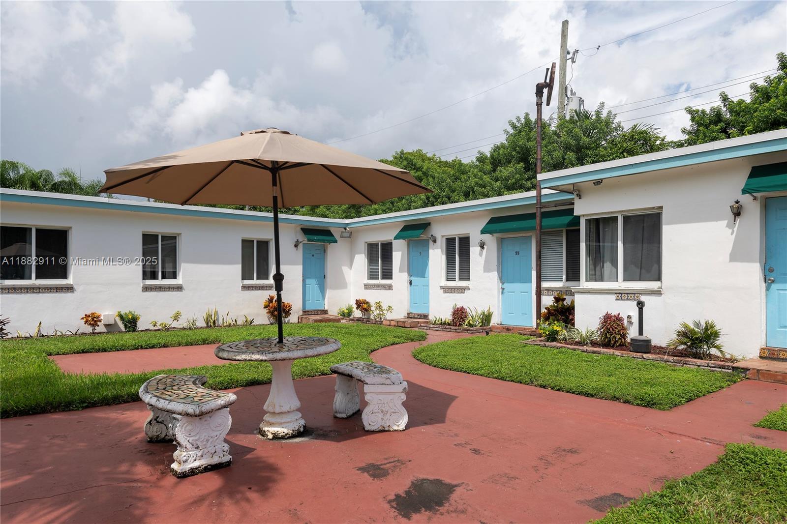 ATLANTIC LAWNS - Residential Lease