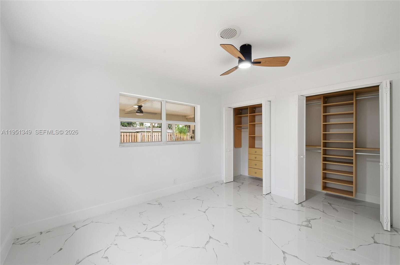 FLORANADA RIDGE SEC - Residential