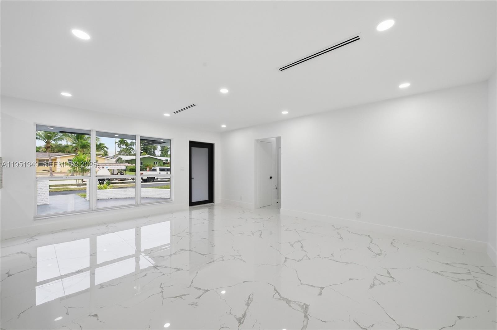 FLORANADA RIDGE SEC - Residential