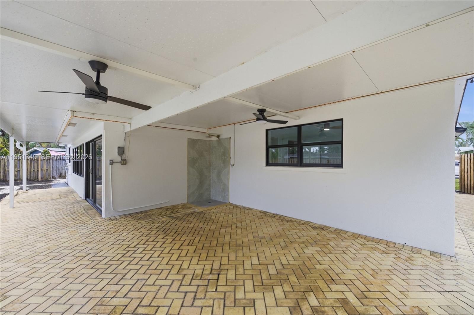 FLORANADA RIDGE SEC - Residential