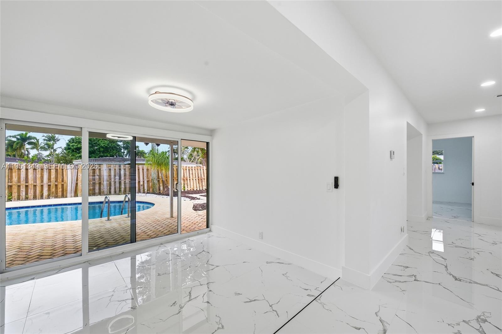 FLORANADA RIDGE SEC - Residential