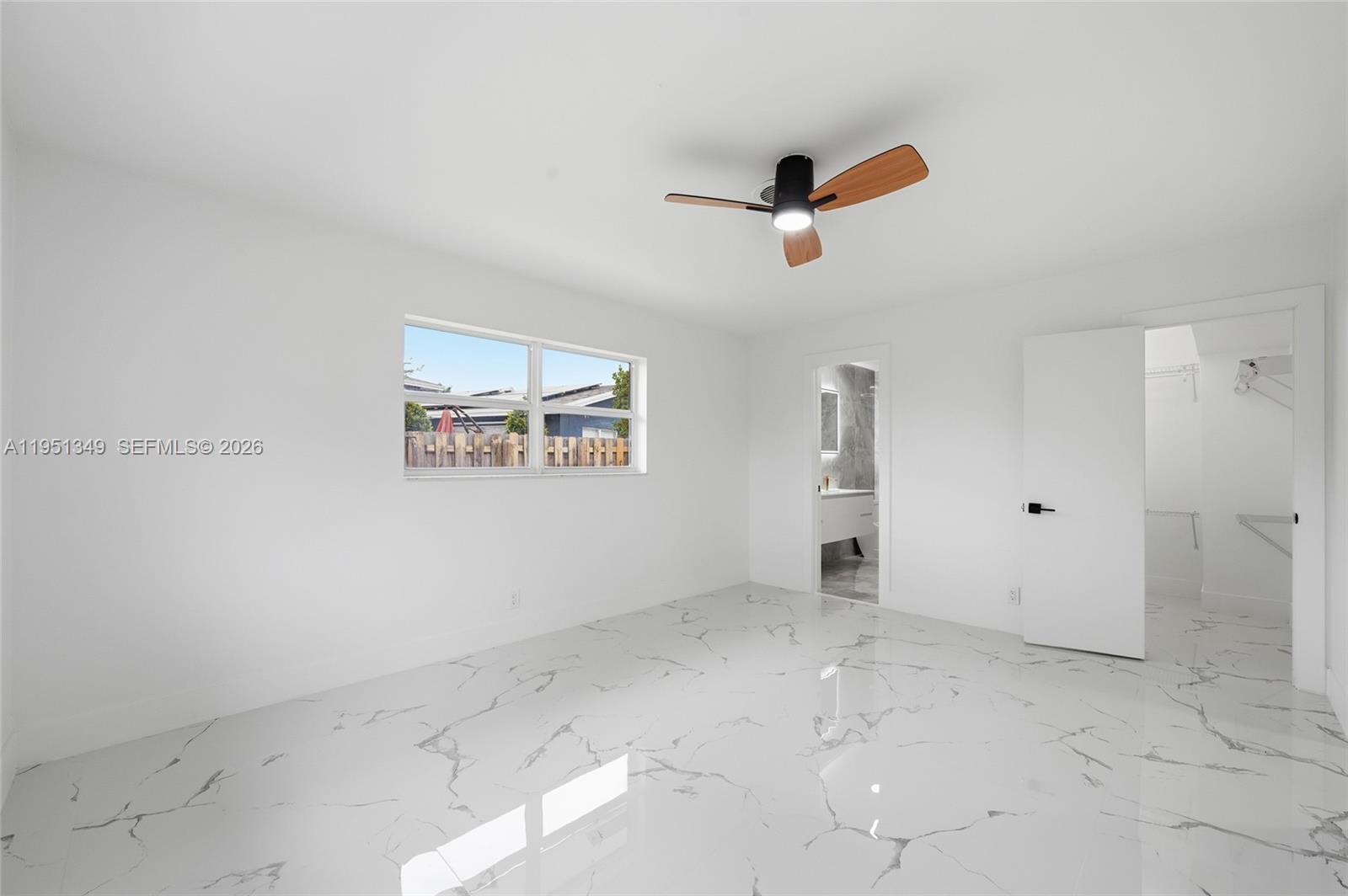 FLORANADA RIDGE SEC - Residential