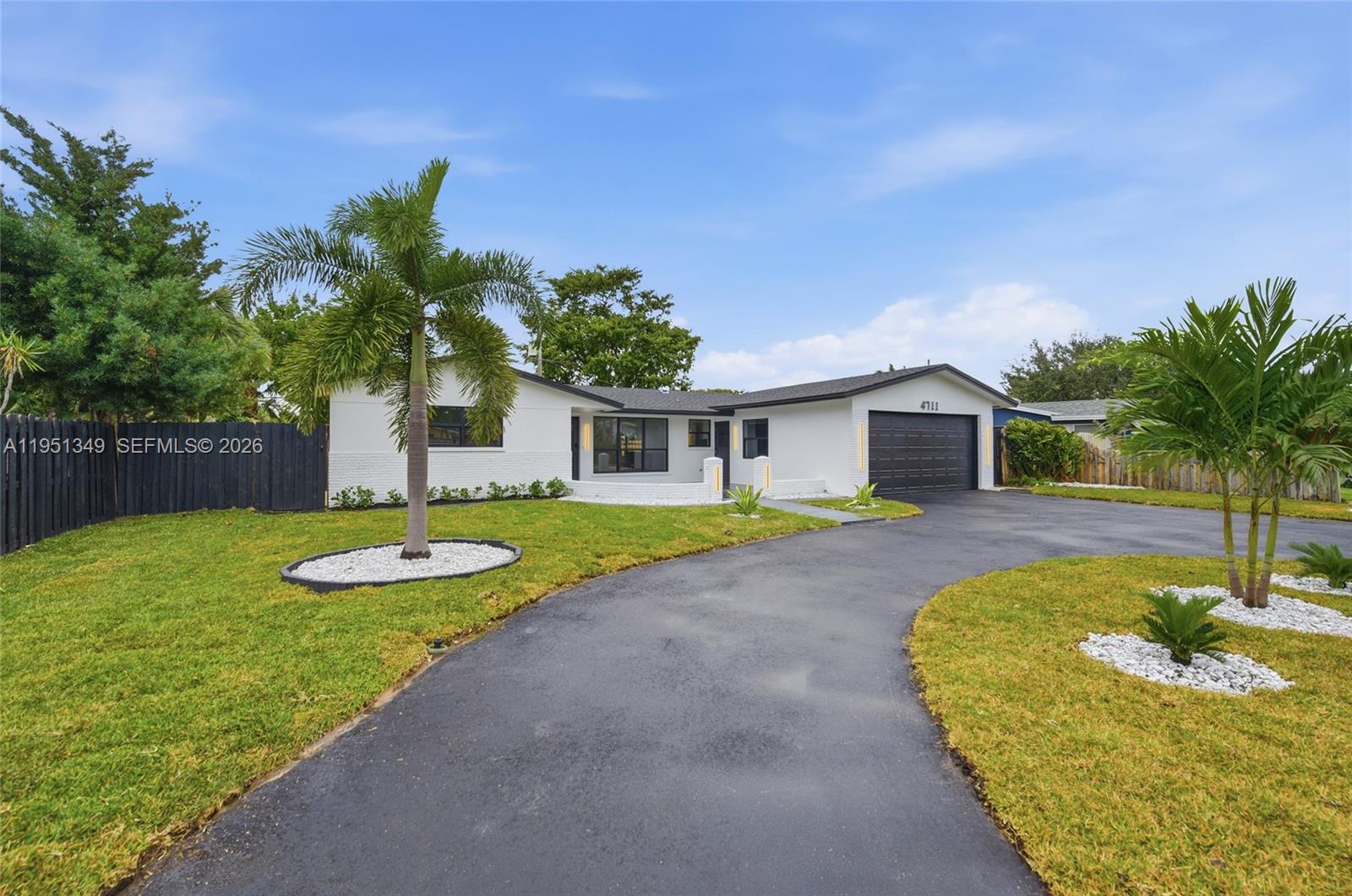 FLORANADA RIDGE SEC - Residential