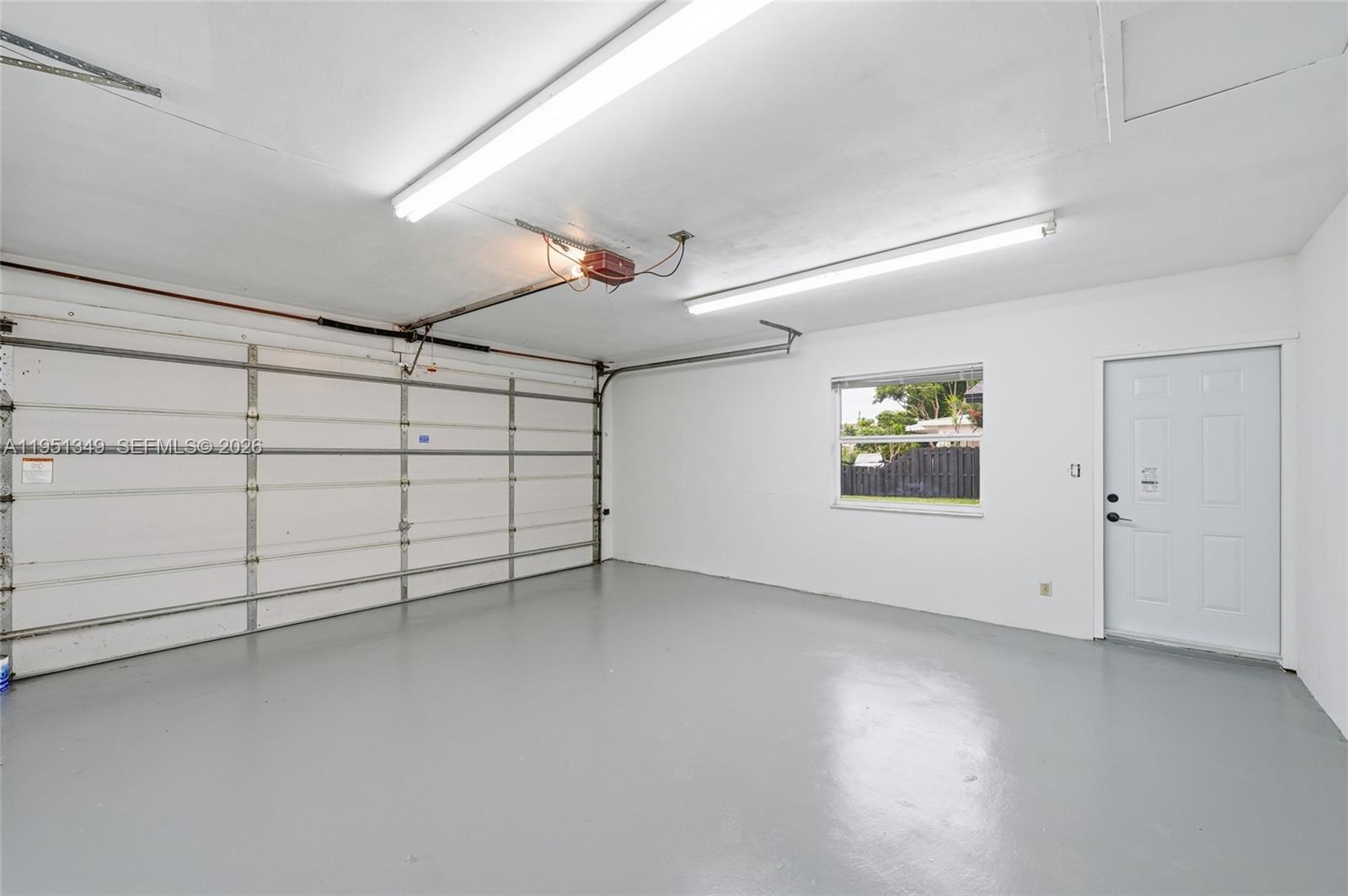 FLORANADA RIDGE SEC - Residential