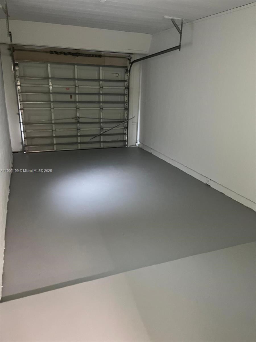 MAINLANDS OF TAMARAC LAKE - Residential Lease