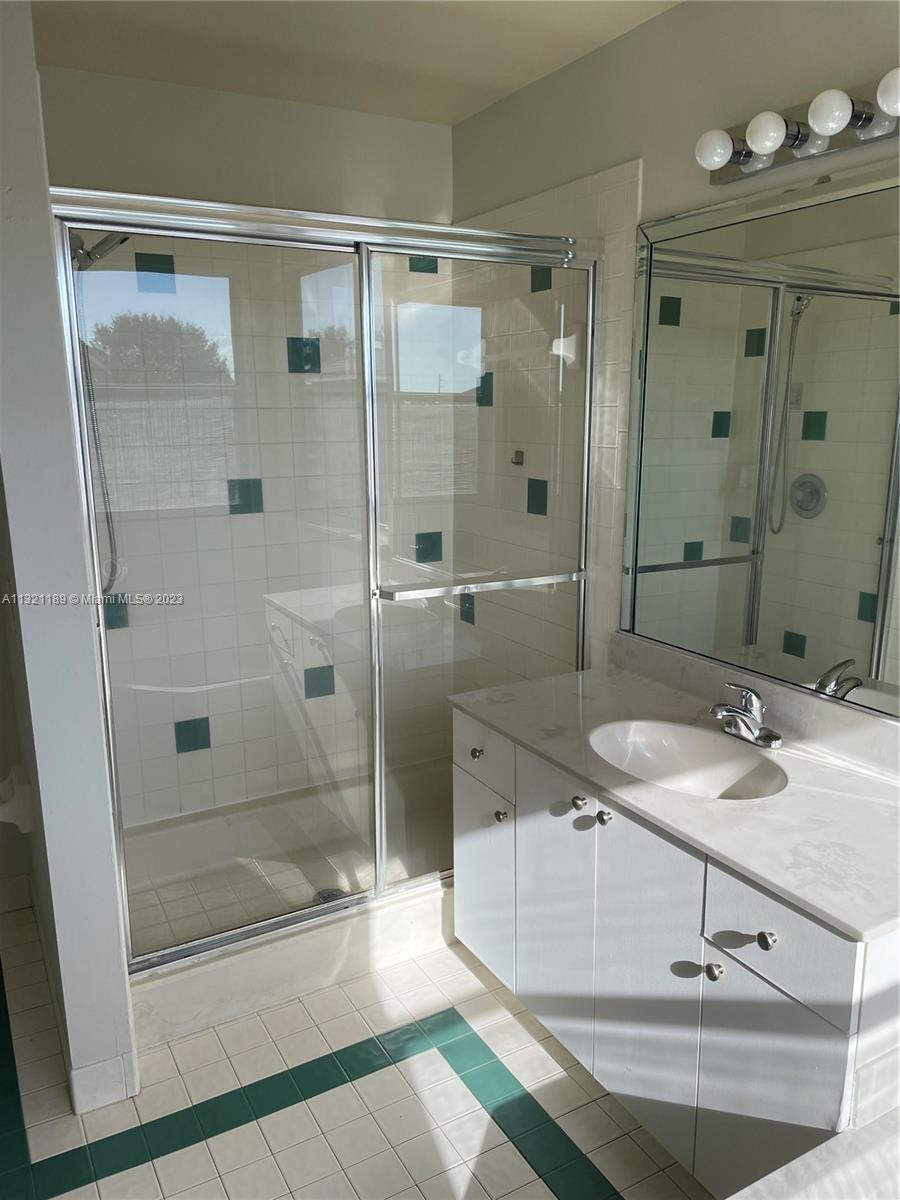 SILVER LAKES PHASE II REP - Residential Lease