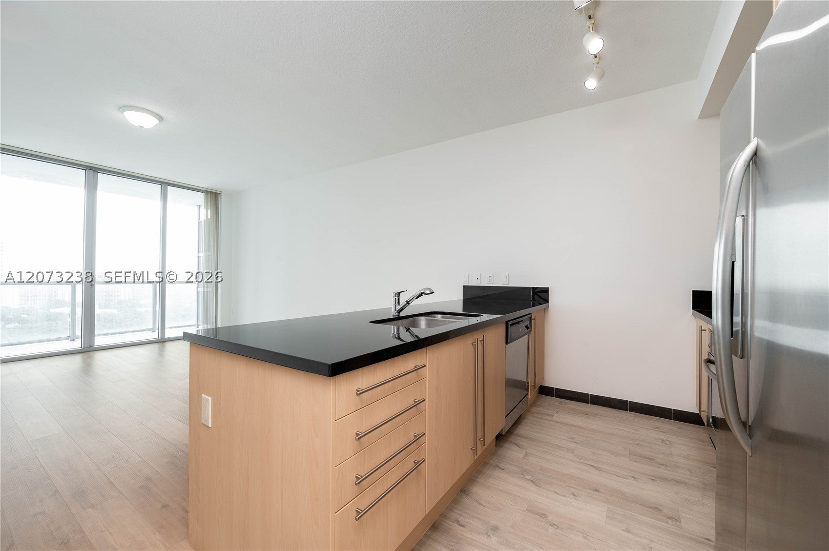 79 SW 12th St 2602-S