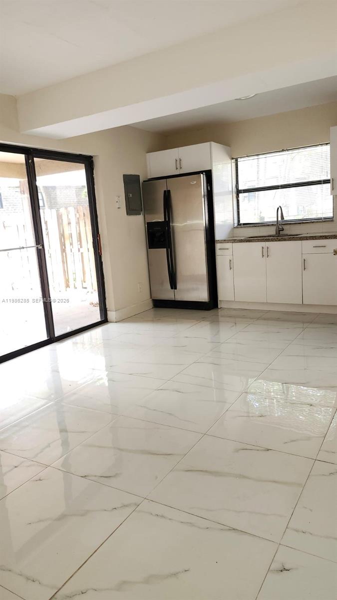 CAMELOT THREE CONDO - Residential Lease