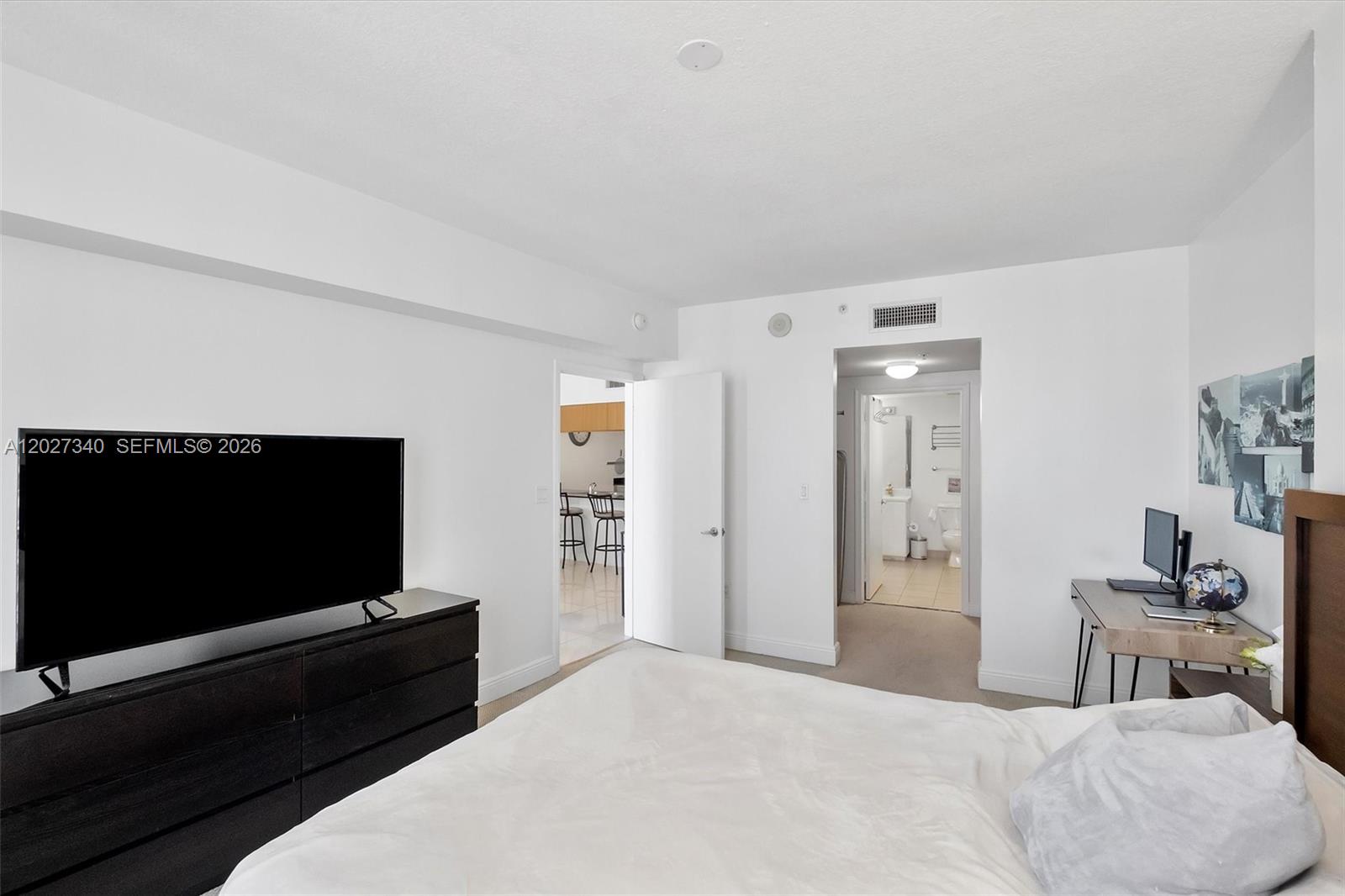 OPERA TOWER CONDO - Residential