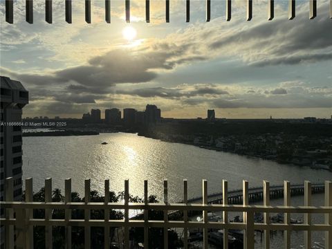 2 Grove Isle Dr B1708 Miami FL 33133