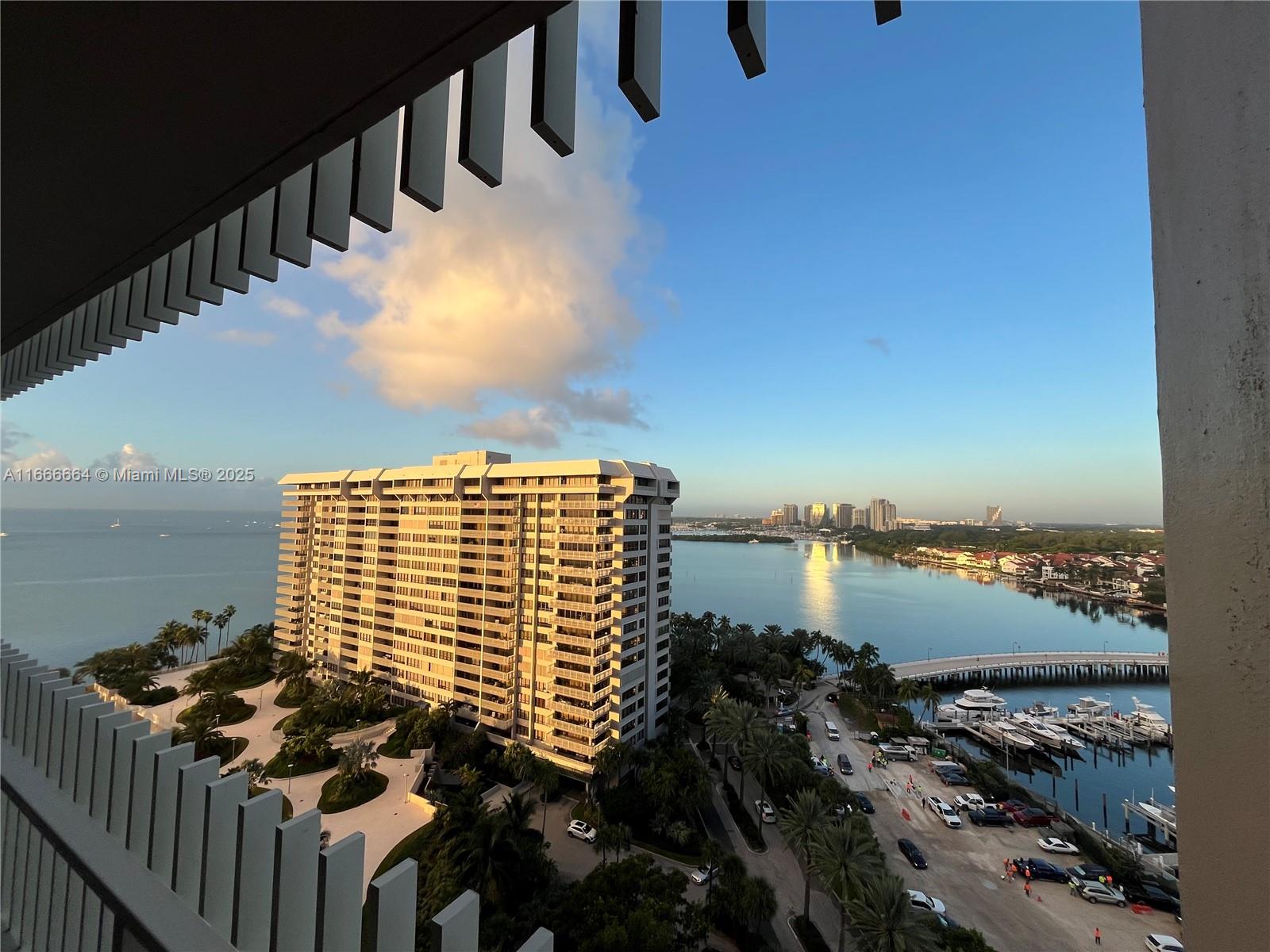 GROVE ISLE - Residential