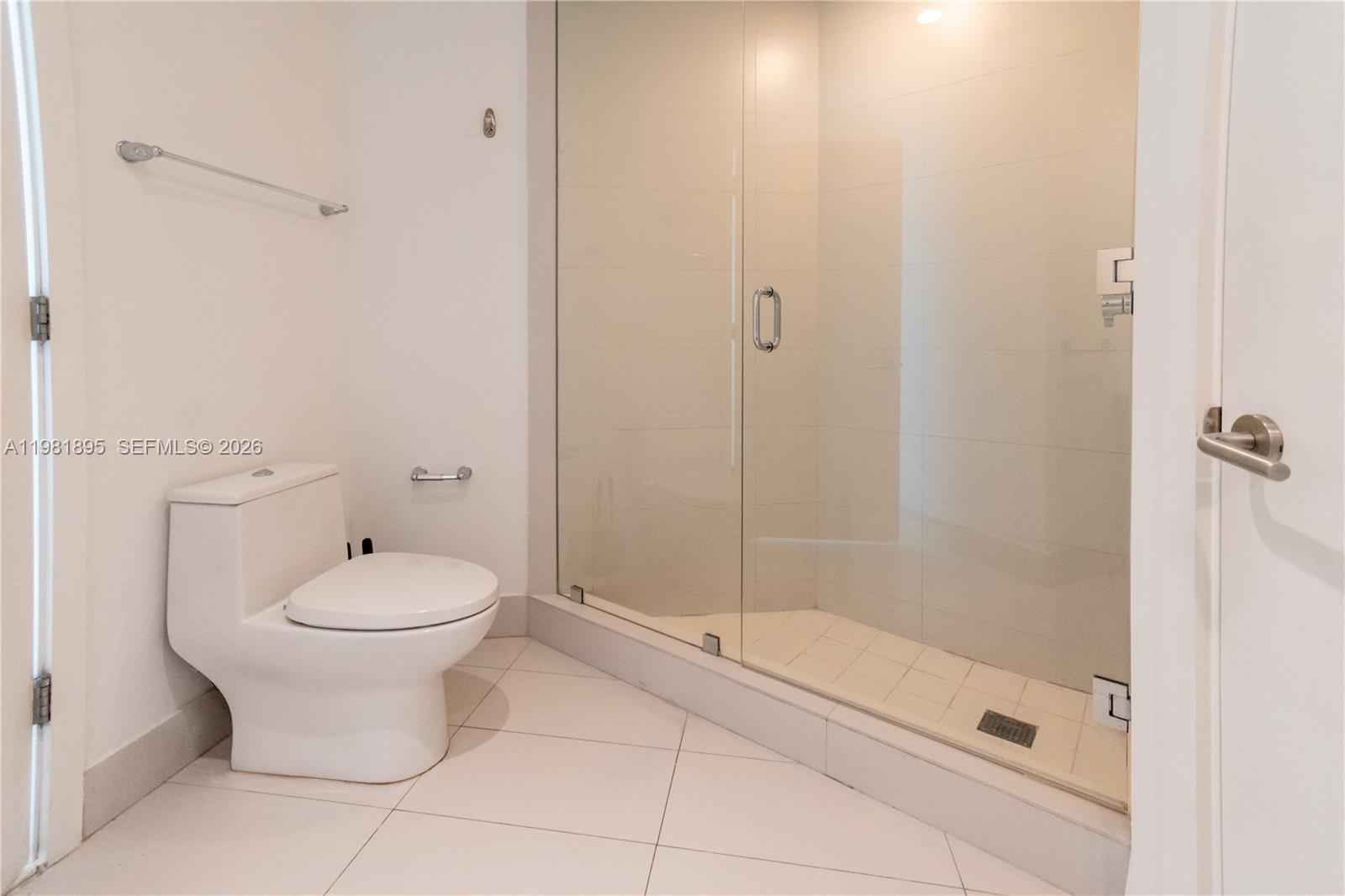 PARAISO BAYVIEWS CONDO - Residential Lease