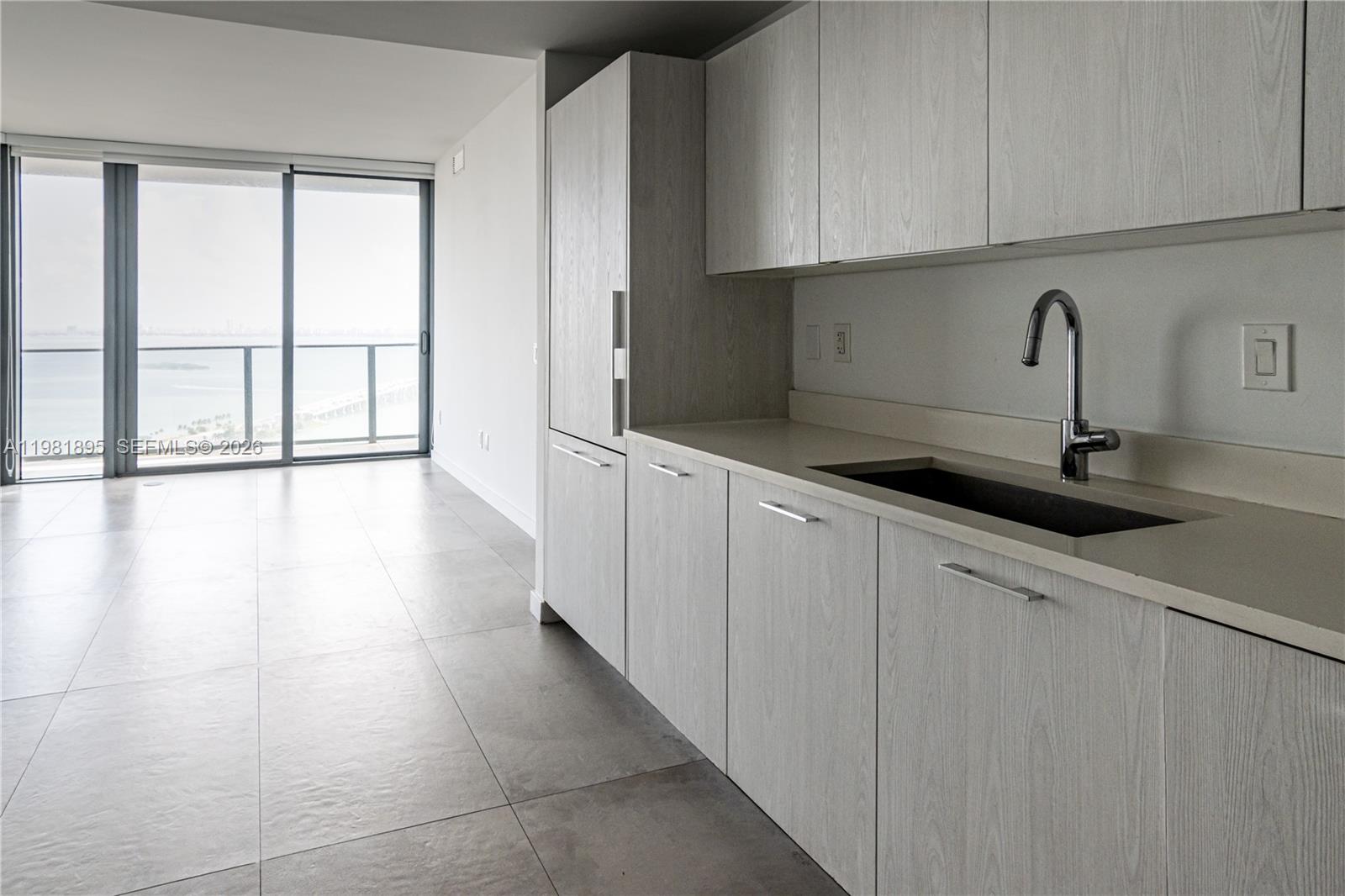 PARAISO BAYVIEWS CONDO - Residential Lease