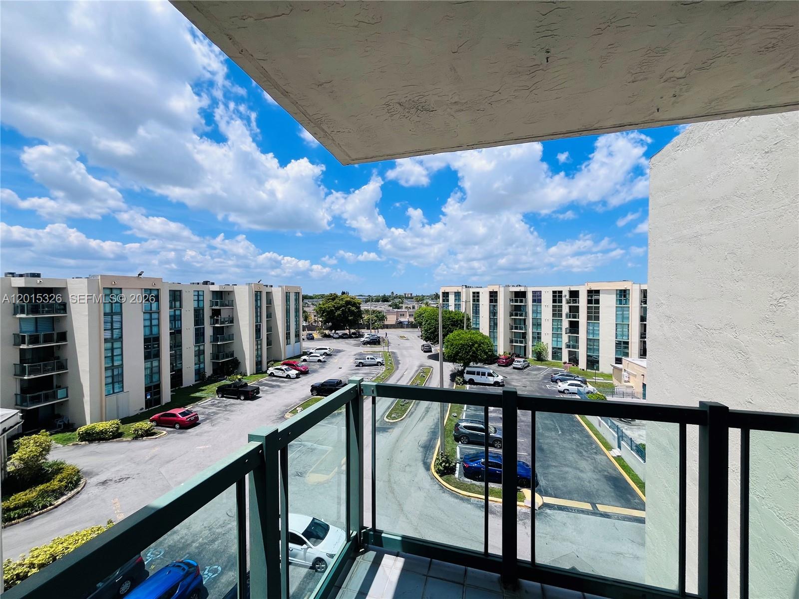 INTERNATIONAL TOWERS COND - Residential Lease