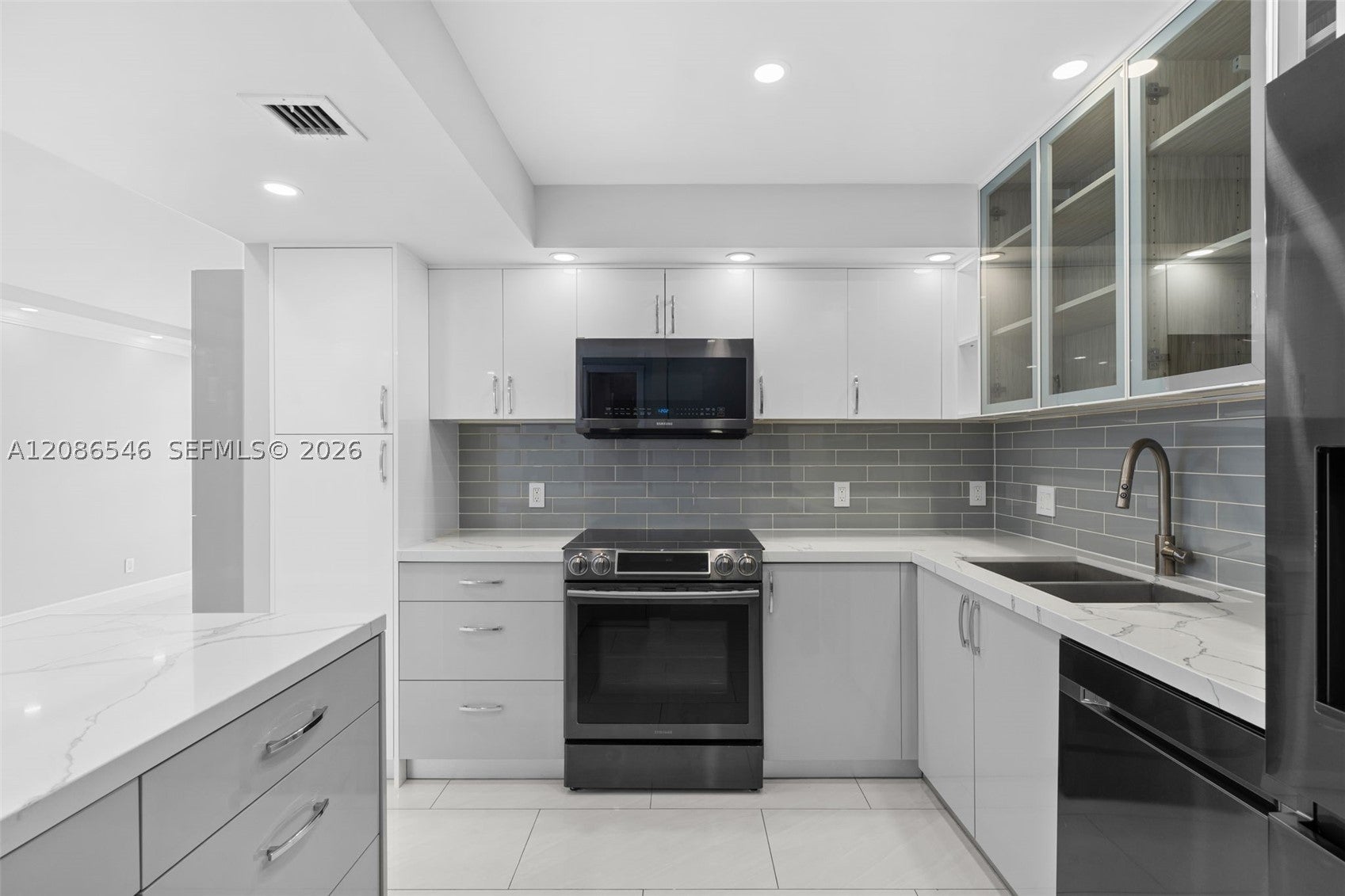 701 Three Islands Blvd