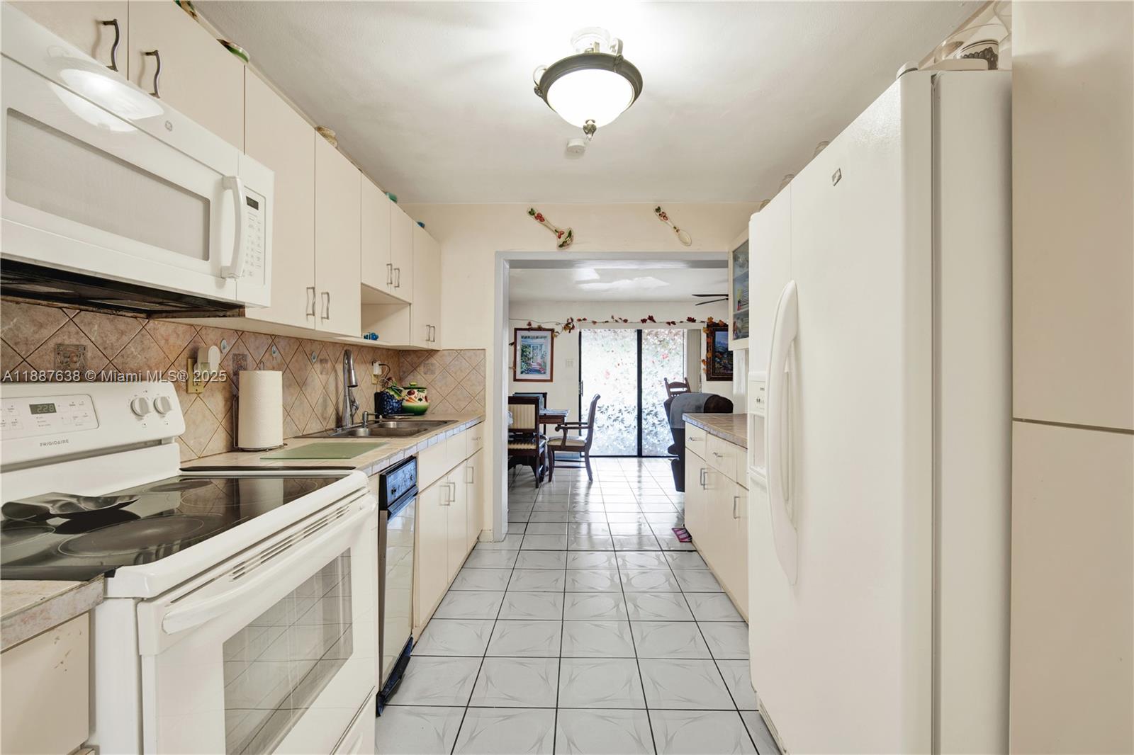 BEL-AIRE SEC 1 - Residential