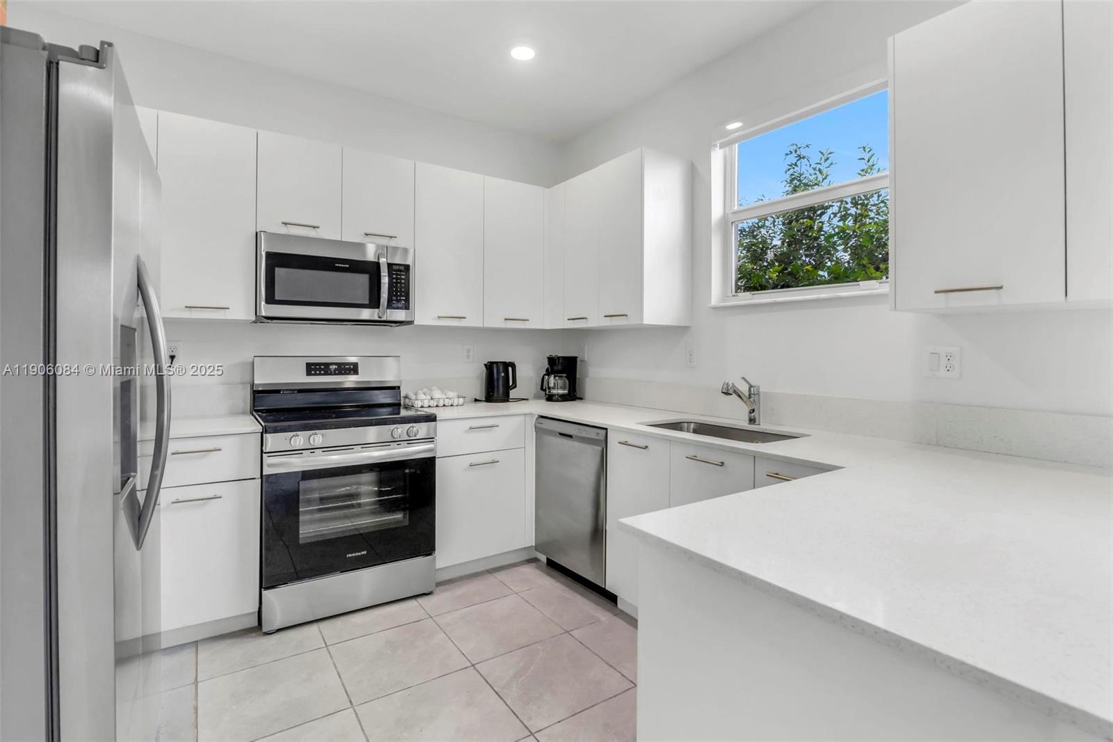 GOLF PARK SEC 1 - Residential Lease