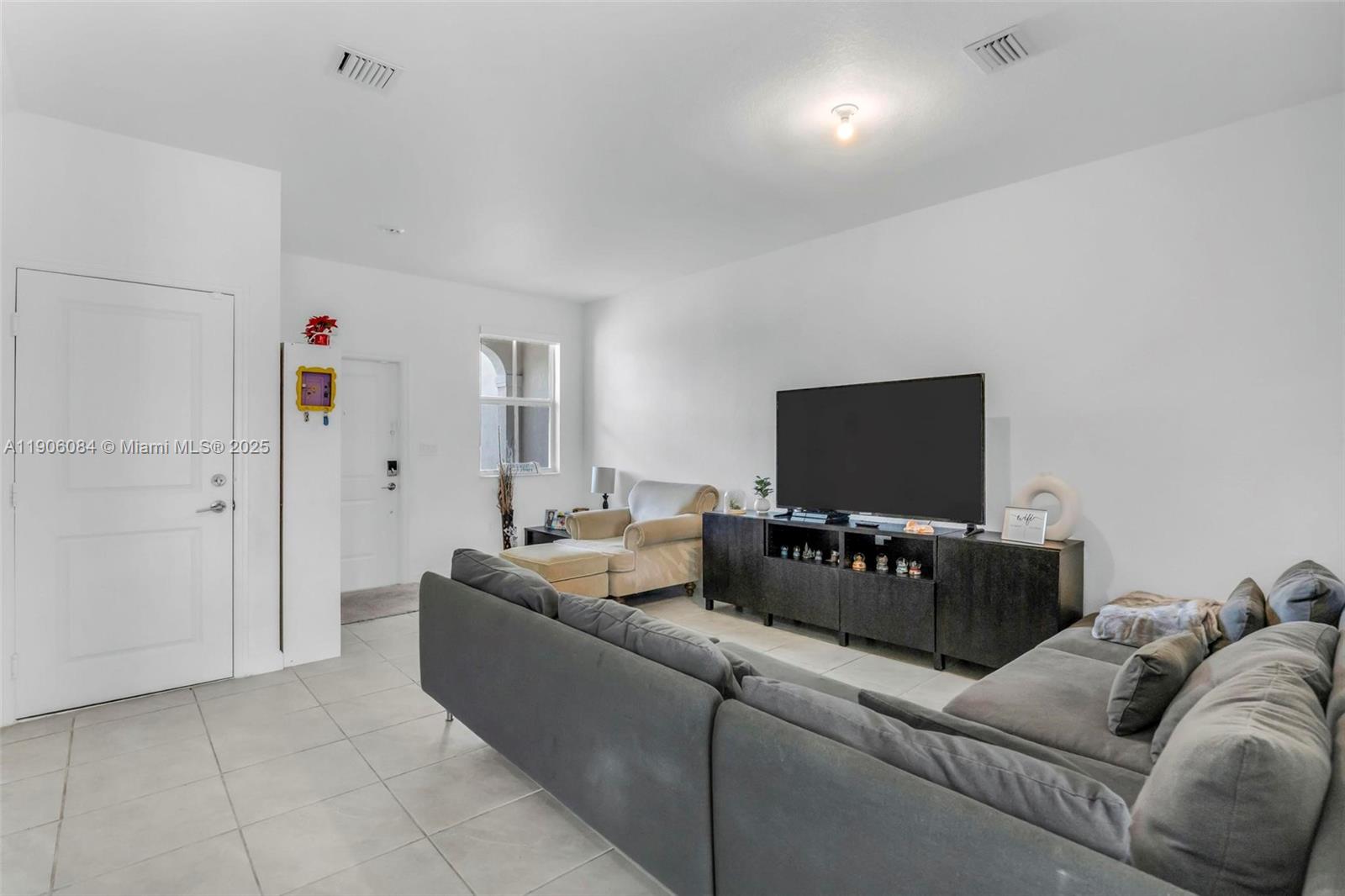 GOLF PARK SEC 1 - Residential Lease