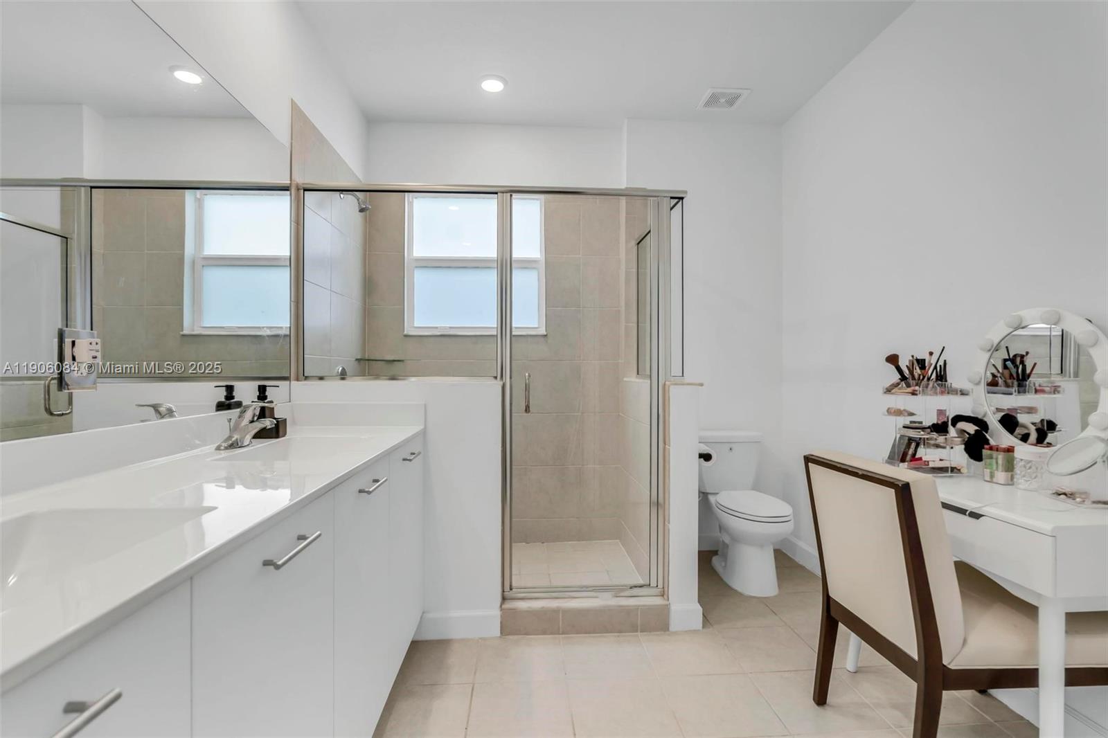 GOLF PARK SEC 1 - Residential Lease