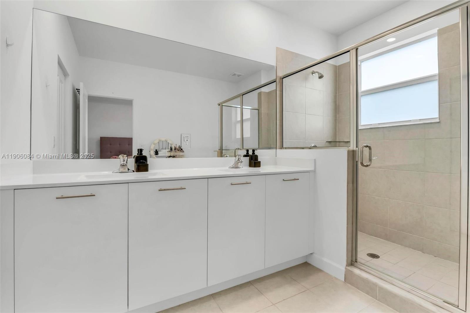 GOLF PARK SEC 1 - Residential Lease