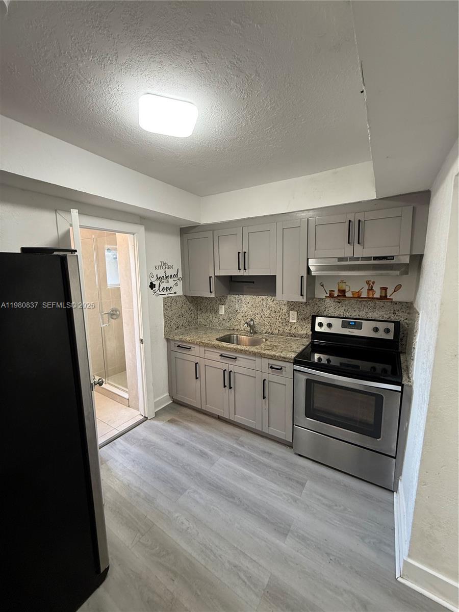 CITY LINE PARK AMD - Residential Lease