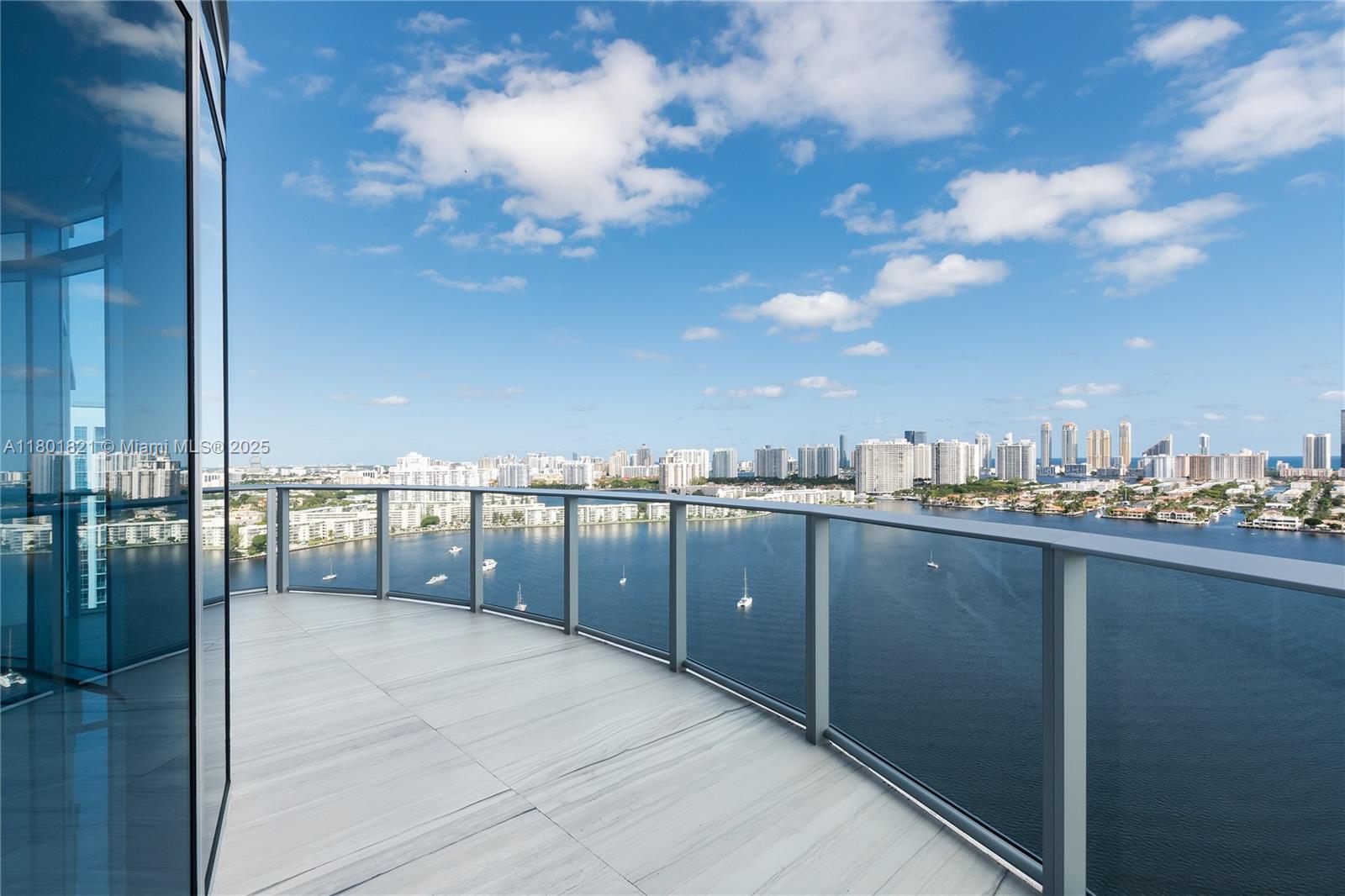 17111 Biscayne Blvd 2311, North Miami Beach, Miami-Dade County, Florida - 2 Bedrooms  
3 Bathrooms - 