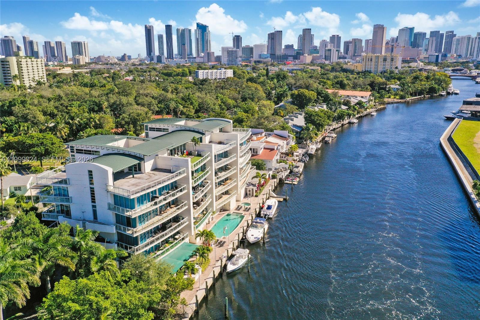 RESIDENCES AT RIVERWALK C - Residential Lease