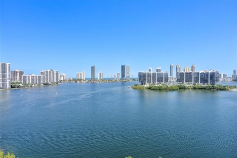 3300 NE 188th St UPH15 Aventura FL 33180