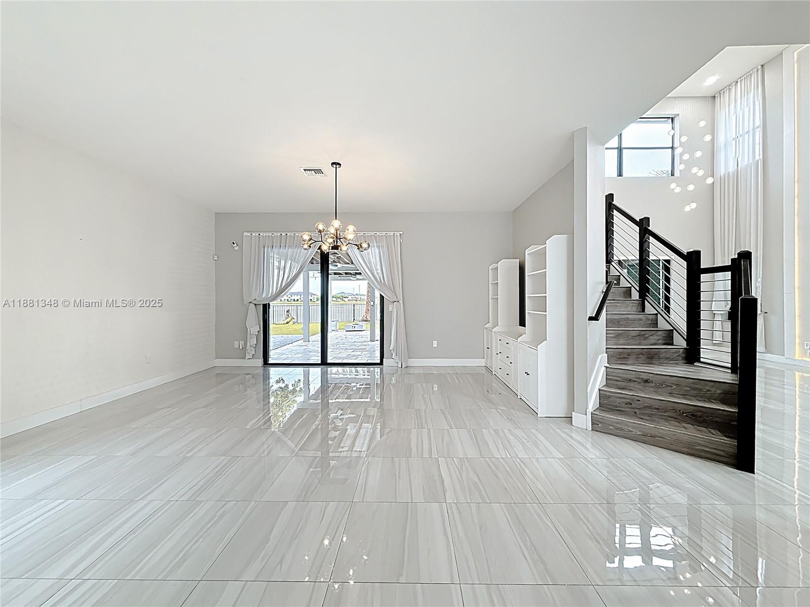 DUNNWOODY LAKE - Residential Lease