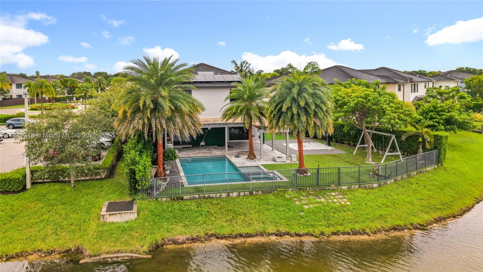 DUNNWOODY LAKE - Residential Lease