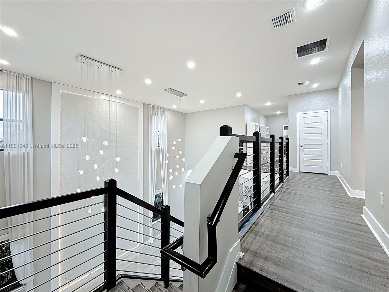 DUNNWOODY LAKE - Residential Lease