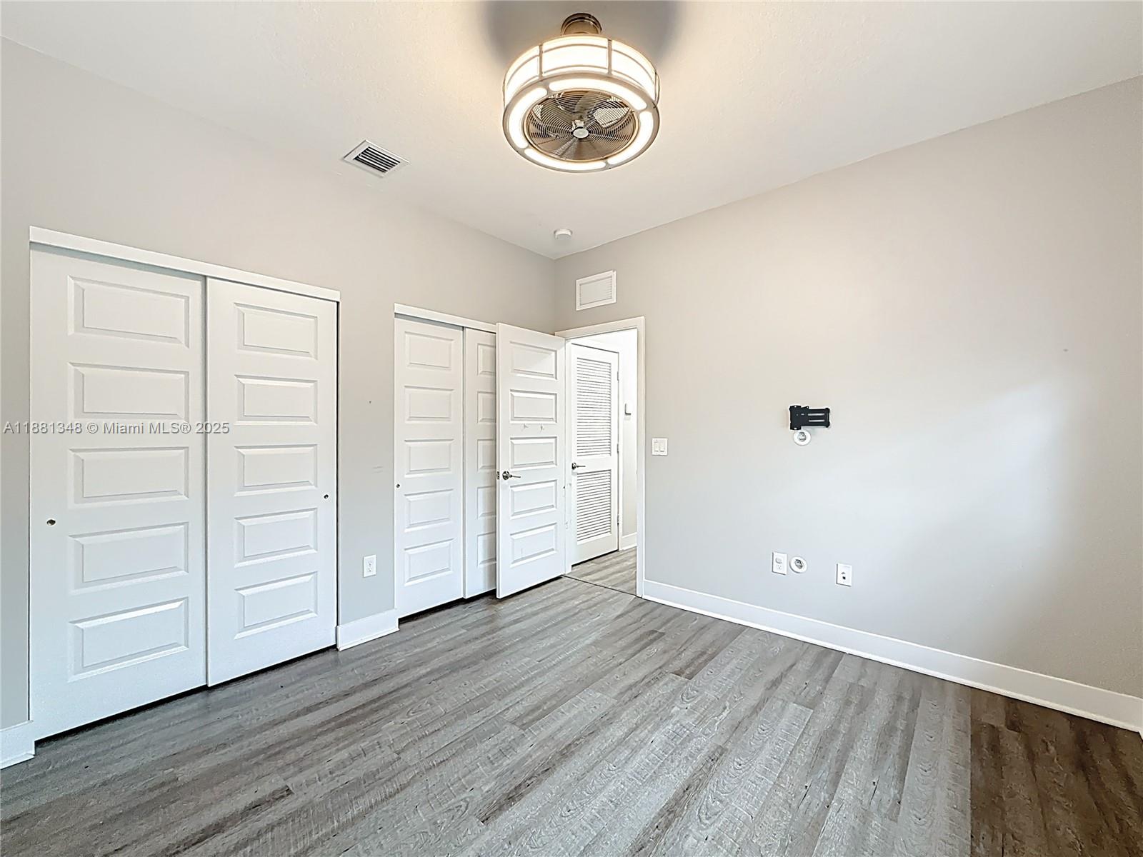 DUNNWOODY LAKE - Residential Lease