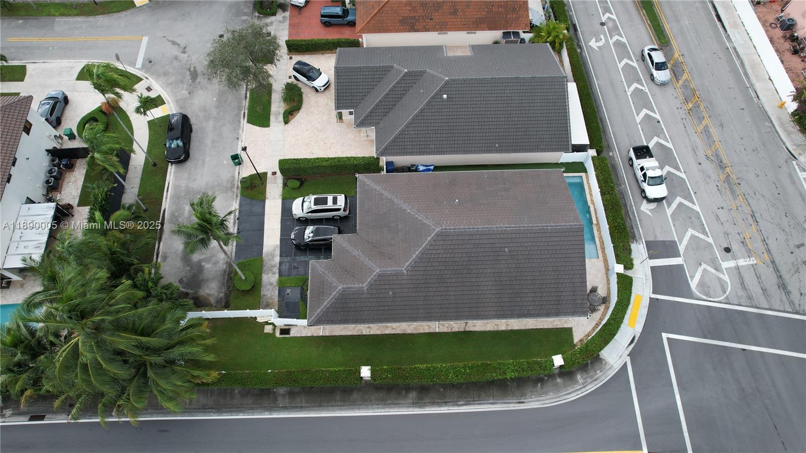 SERENITY POINT - Residential