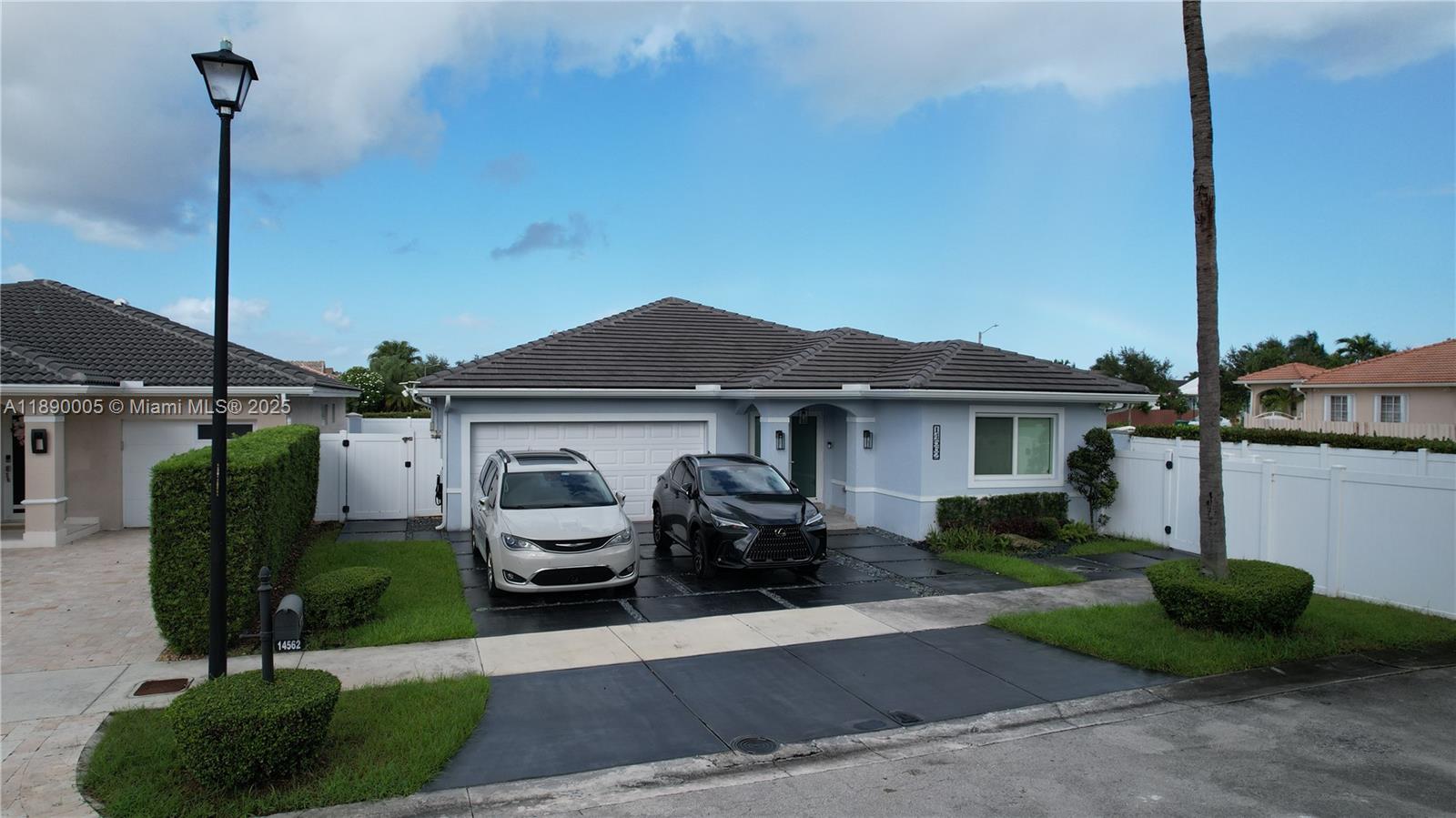 SERENITY POINT - Residential