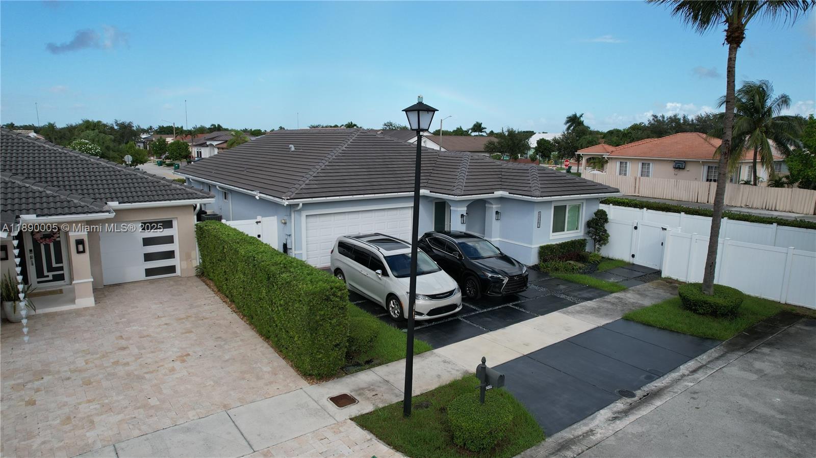 SERENITY POINT - Residential