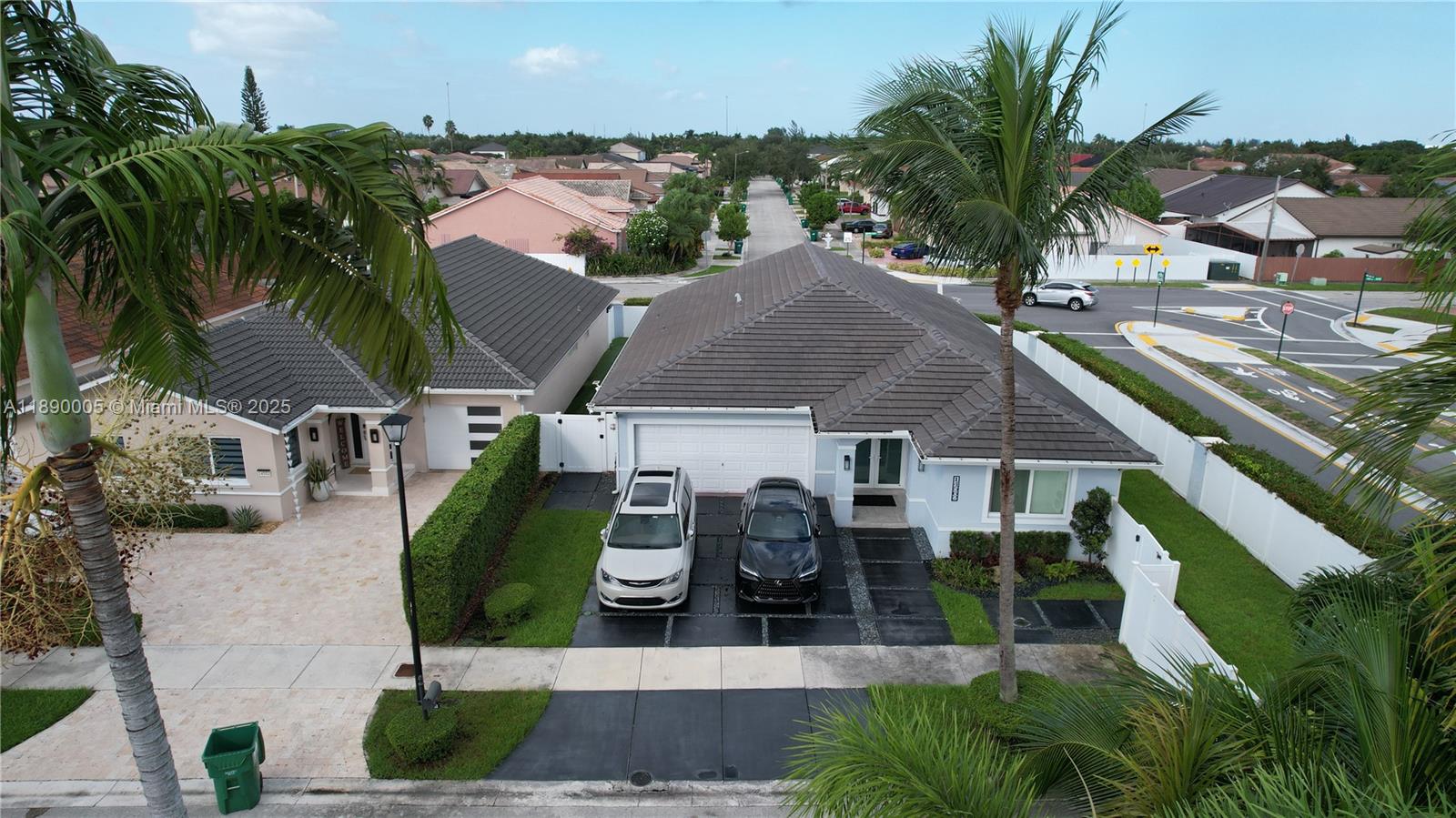 SERENITY POINT - Residential